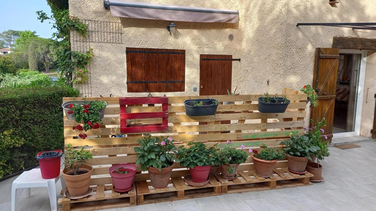 Studio Saisonnier Διαμέρισμα La Roquette-sur-Siagne Εξωτερικό φωτογραφία